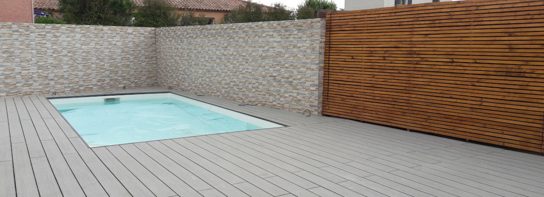 composite ocewood autour d'une piscine