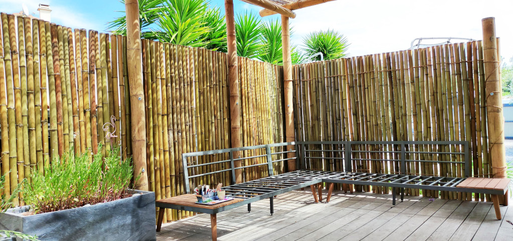 Aménagement et déco bambou - Pergola - Tiki Bar - Clôtures