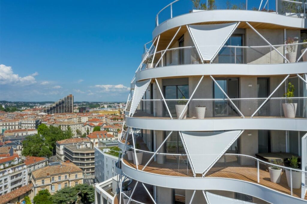 création des terrasses de la tour Higher Roch à Montpellier (34)