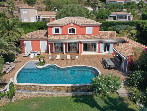 Terrassteel exemple de réalisation de terrasse pour une villa